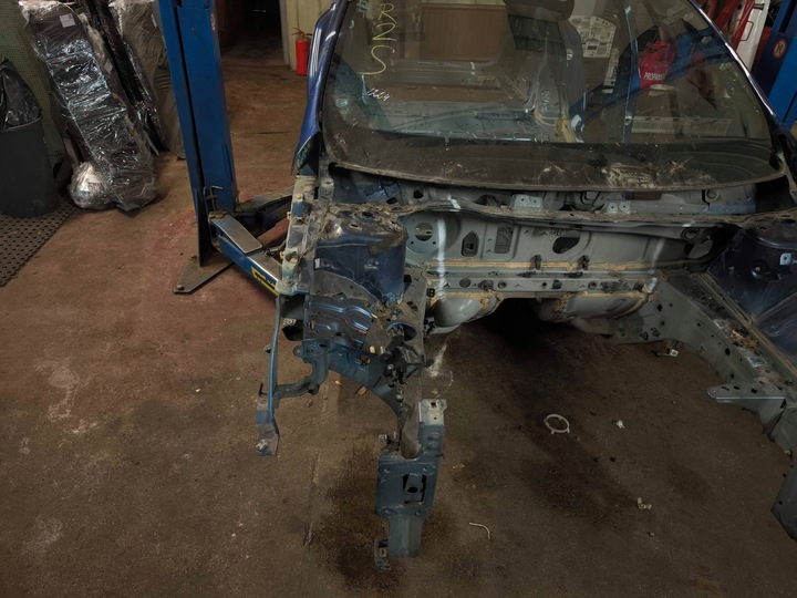 фото №6, Renault megane iv 2018 права сторона чверть передня