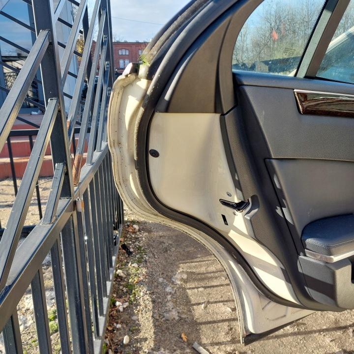 фото №7, Mercedes e-klasa w212 двері ліві задні код фарби c623