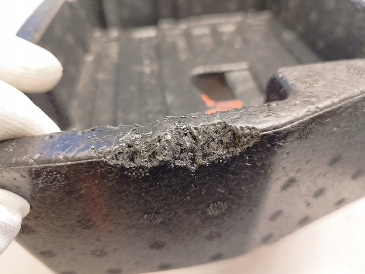 фото №8, Audi q7 4l uk вкладка наповнювач багажника 4l0012109