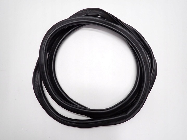 фото №1, Прокладка кришки зад багажника 5e7827705f 5e7827705 skoda octavia iv 5e3 23r