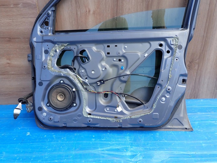 фото №9, Nissan micra k12 03-10 5d дверь передние правые b52