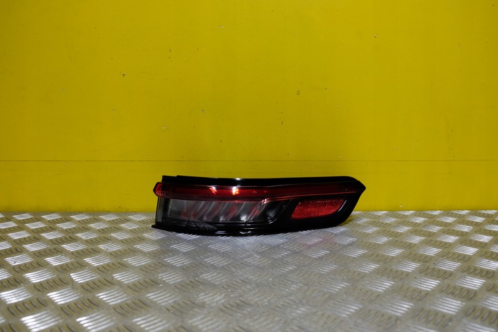 фото №1, Jeep grand cherokee wl 2021- лампа зад led r usa