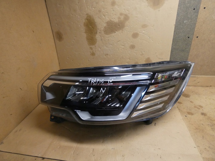 фото №1, Лампа левая перед передняя renault trafic iv 2023 полный led reflekotr левый