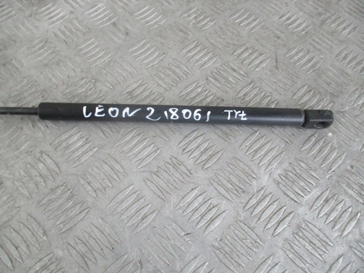 фото №9, Амортизатор кришки зад комплект seat leon ii 05-09r. lc9z 2.0 tdi