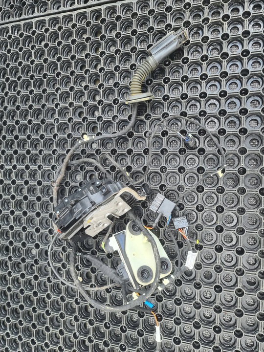 фото №1, Bmw g05 x5 замок softclose доводчик установка лівий зад 7477703