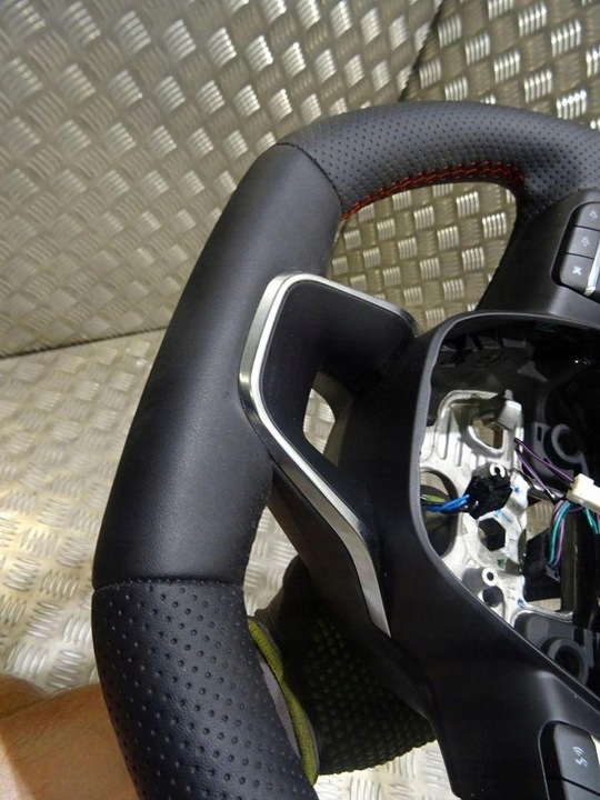 фото №7, Ford kuga mk3 st line кермо з підігрівом x60