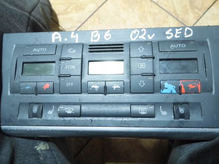 фото №10, Audi a4 b6 2.5tdi 02' sed панель повітропровід кондиціонера 8e0820043j