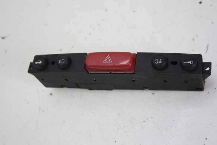 фото №1, Переключатель света аварийных панель alfa romeo 147