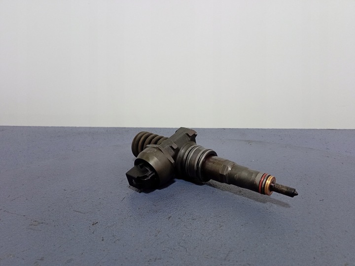 фото №1, Passat b6 2.0 tdi pompowtryskiwacz 036130073b