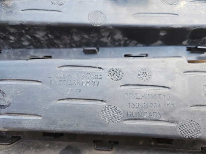 фото №6, Mercedes a клас 177 amg 35 решітка решітка бампера перед права передній рестайлінг