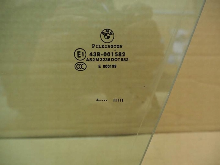 фото №2, Стекло 2004 дверь левый перед bmw e87