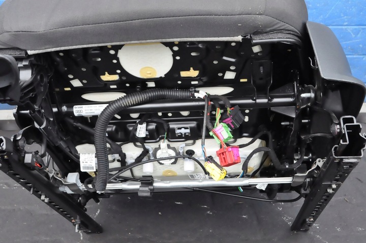 фото №8, Audi a4 b9 сидіння лівий водія uk