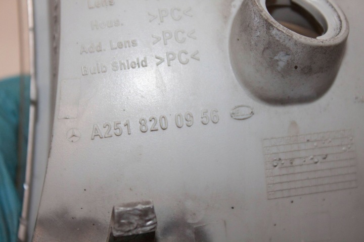 фото №7, Mercedes-benz r w251 2007 лампи протитуманні