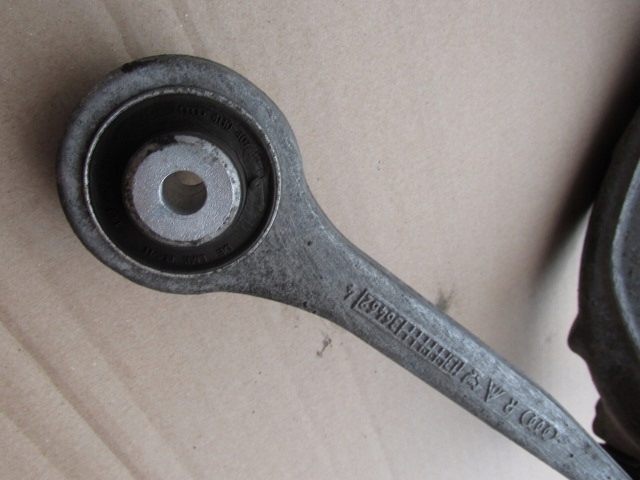 фото №5, Audi a6 c7 allroad 12/18 3.0 tdi поворотна опора правий перед 4g0407242e