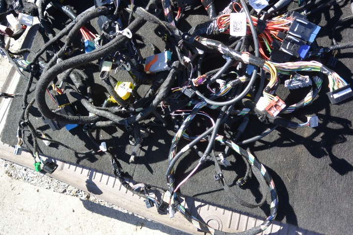 фото №15, Dacia duster ii 17- установка жгут электрический комплект 1.6 механическая коробка передач