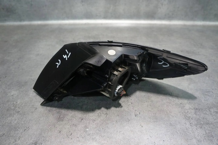 фото №7, Лампа лівий зад задня w крило кутова vw passat cc рестайлінг 3c8945207ad