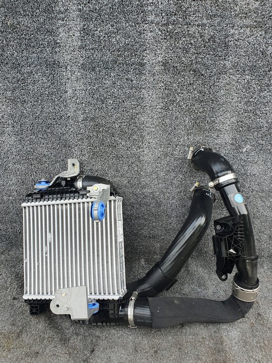 фото №1, Радіаторів інтеркулер 1.2 гібрид citroen c5 aircross