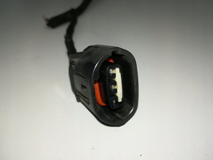 фото №1, Kia rio iii штекер разъём генератора 1,2 g4la 2011-