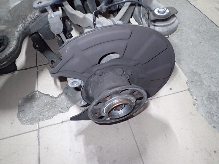 фото №6, Mercedes s w222 550 підвішування зад задні балка