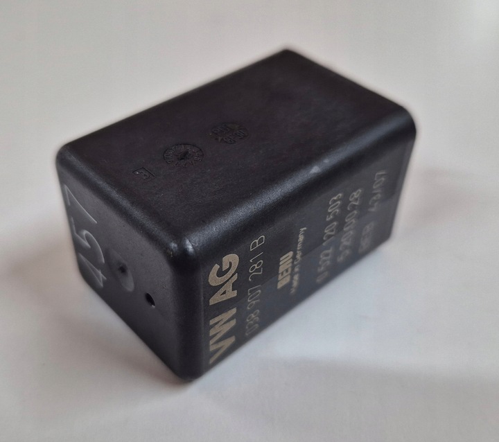 фото №1, Реле свечей накаливания 457 audi vw 038907281b