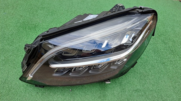 фото №1, Mercedes c-klasa w205 рестайлинг полный led лампа передняя