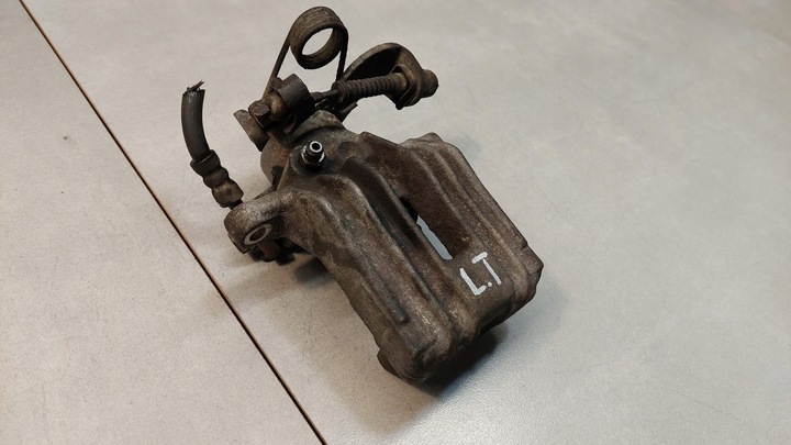 фото №6, Супорт гальмівний лівий зад audi a4 b6 cabrio