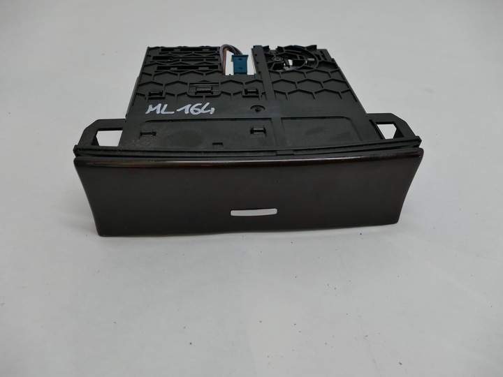 фото №1, Mercedes ml w164 бардачок полиця прикурювач перед