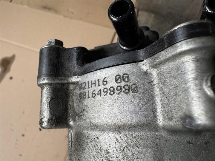 фото №8, Корпус фильтра топлива 9816498980 peugeot citroen 1.5 синий hdi yh01 19-24