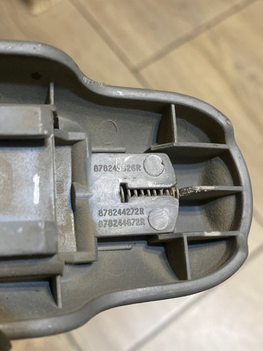 фото №6, Заглушка регулировка ремней renault oem номер 878244272r
