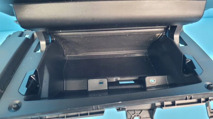 фото №10, Bmw x1 u11 23r бардачок пассажира 2607192x