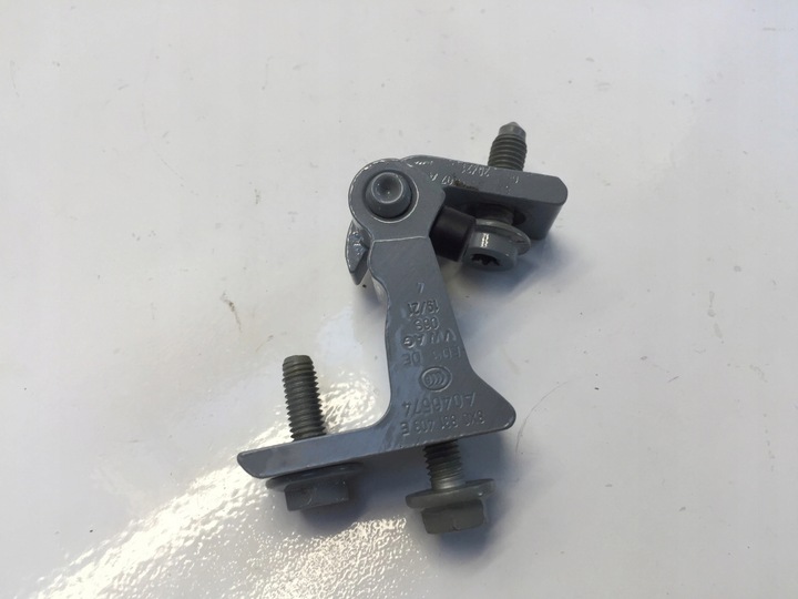 фото №1, Audi q2 81a 2021 петля дверь зад левый верхний