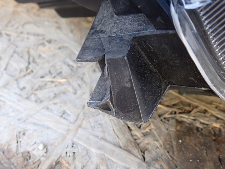 фото №2, Лампа правая фара правые maxus e доставлять 3 2020-