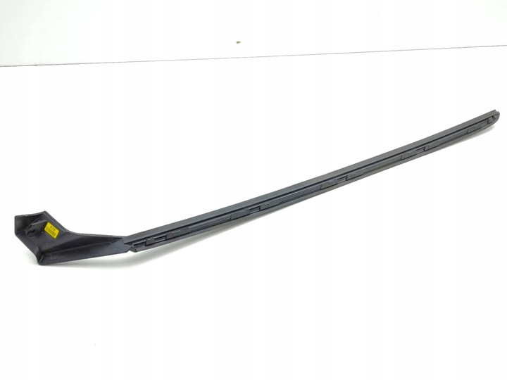 фото №14, Kia niro 2024 права сторона планка скла лобовий / передній