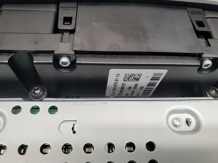 фото №6, Mercedes-benz cls c218 x218 a2129007327 радіоприймачі