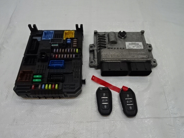 фото №1, Citroen ds7 2.0 bluehdi автомат компьютер набор стартовый 2 ключи