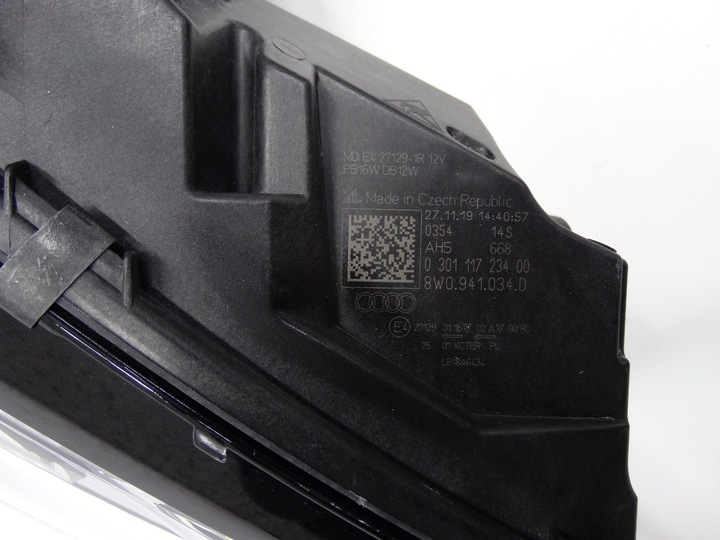 фото №16, Audi a4 b9 рестайлинг 8w 19- лампа правая matrix led 8w0941034d оригинальная
