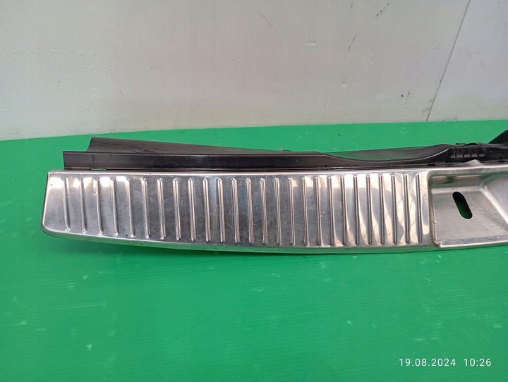 фото №2, Захист ременя зад багажника mercedes c клас w204 універсал a2046906541