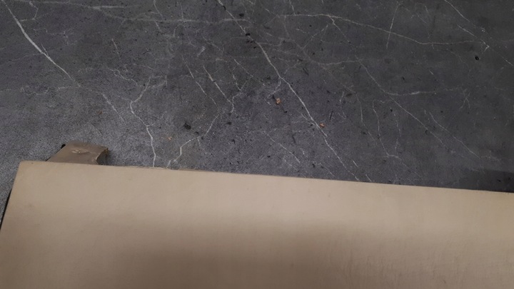 фото №9, Захист консолі mercedes w124 sedan