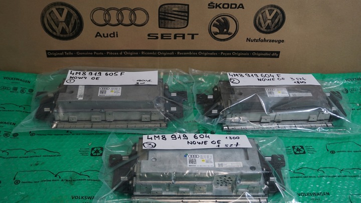 фото №1, Панель экрана audi a8 d5 q8 4n0919603/f 4n0919605