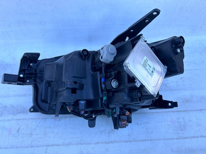 фото №15, Mazda cx30 cx-30 лампа права повний led dgj1-51030 європа ковзун кріпильний