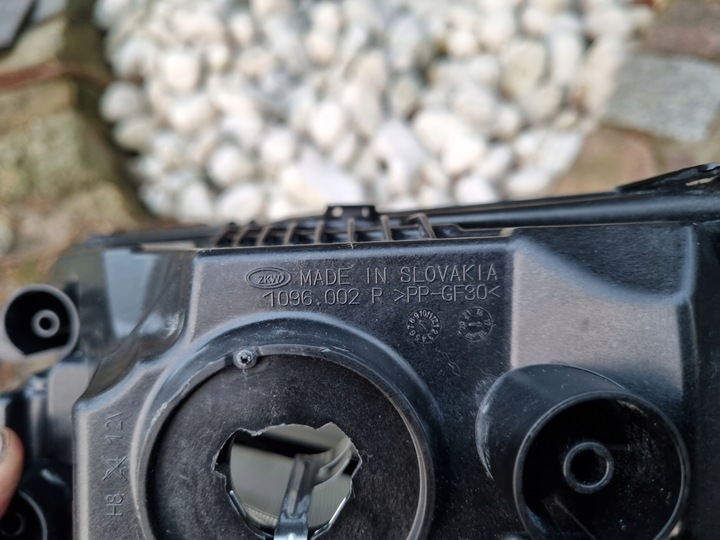 фото №15, Лампа противотуманная skoda octavia 17- pr vag 5e0941700f