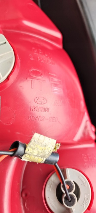 фото №10, 92402-2e0 фара правая правое зад задняя w крыло hyundai tucson mk1 04-10 eu