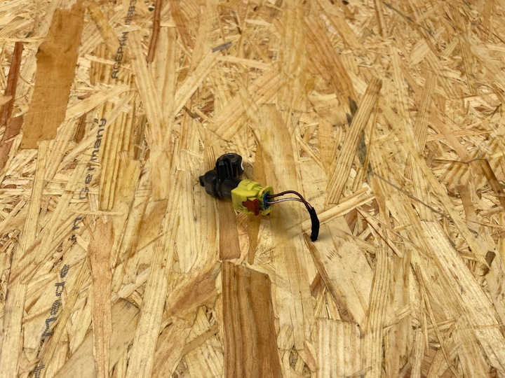 фото №8, Датчик удара ударный штекер audi a4 b9 a5 8w a6 c8 a7 4m0959651