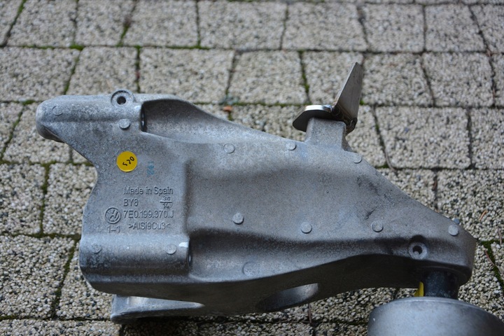фото №6, Лапи двигуна кронштейн vw multivan t6 7e0199370j