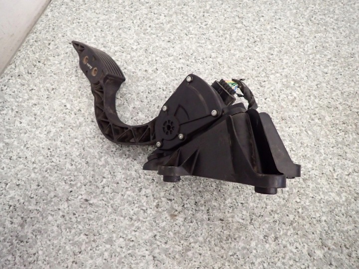 фото №6, Hyundai sonata v 2.0 crdi 05-09 педаль потенциометр газа
