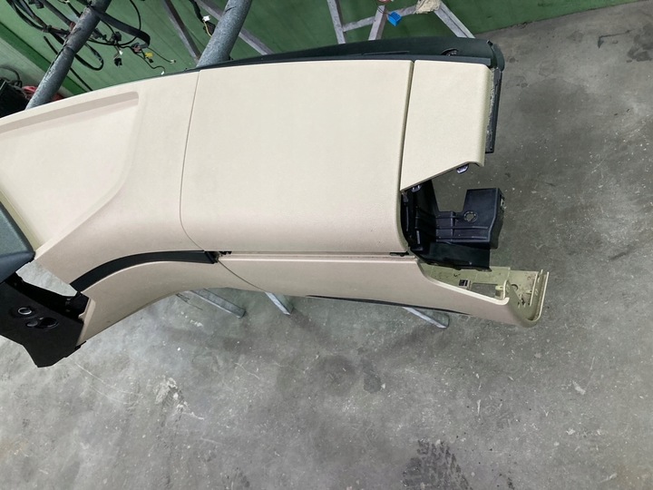 фото №9, Mercedes actros mp4 панель консоль капот широкая кабина