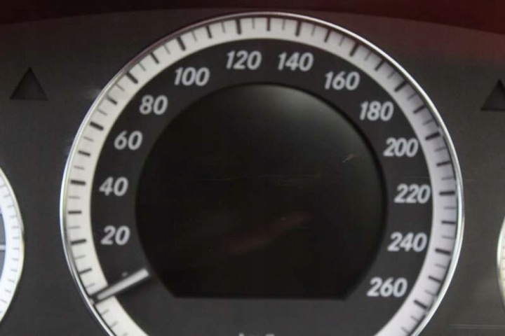 фото №9, Спидометр приборы автомат eu a2c53245324 mercedes c-klasa w204 1.8 cgi 156 km