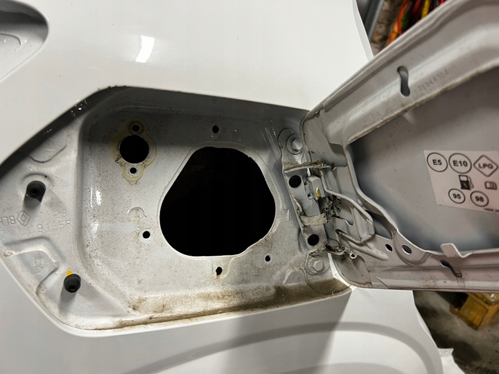 фото №9, Четверть крыло обшивка стойка порог правые зад dacia sandero 2023 iii 3