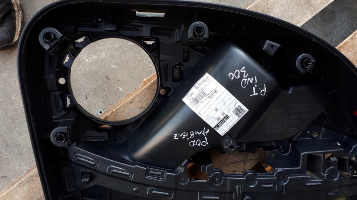 фото №9, S4 b9 a4 8w боковина дверь правые зад алькантара eu