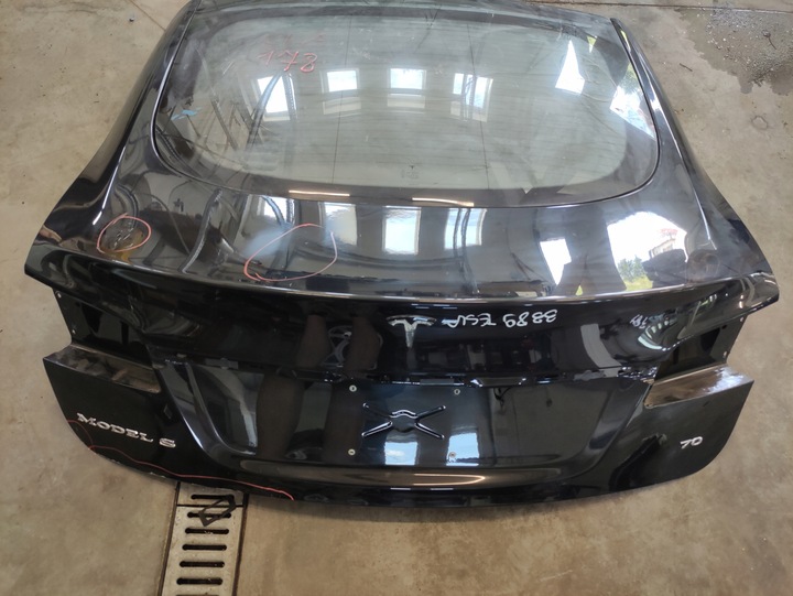 фото №1, Tesla модель s крышка багажника зад запчасти